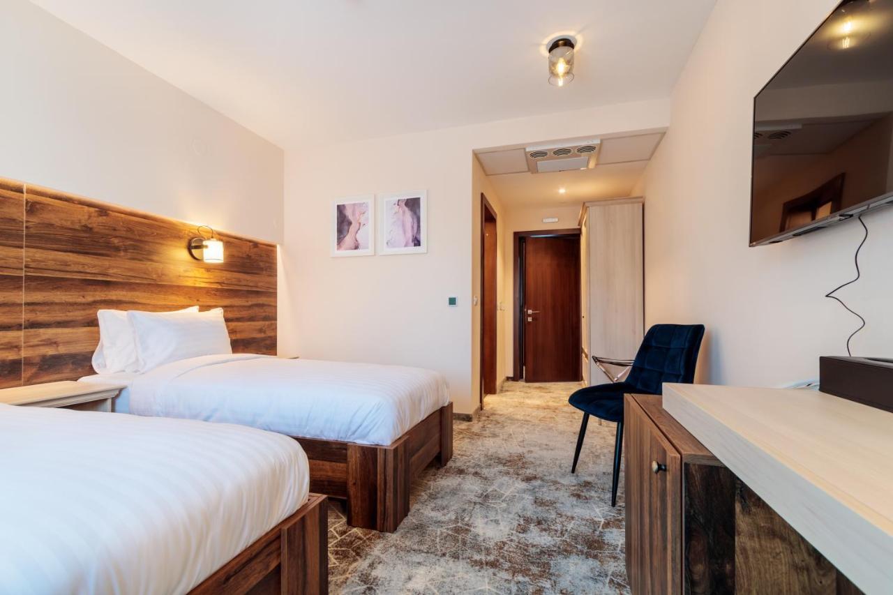 River Hotel & Spa Călimăneşti Εξωτερικό φωτογραφία