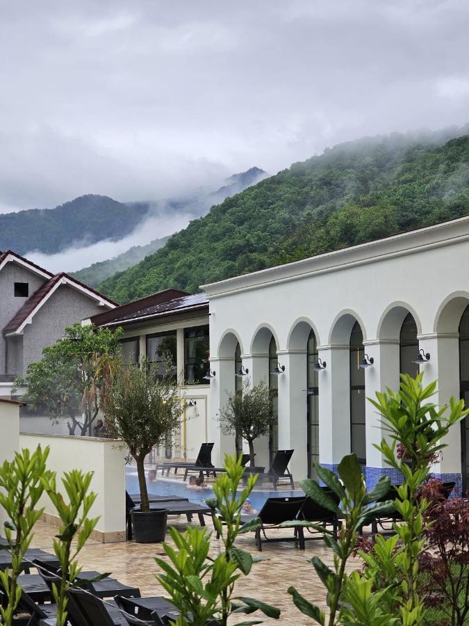 River Hotel & Spa Călimăneşti Εξωτερικό φωτογραφία